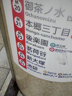 �A���