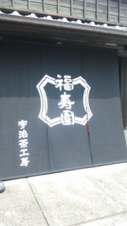 �L����