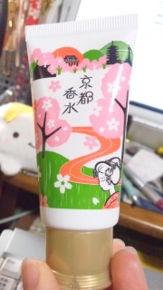 ��������v